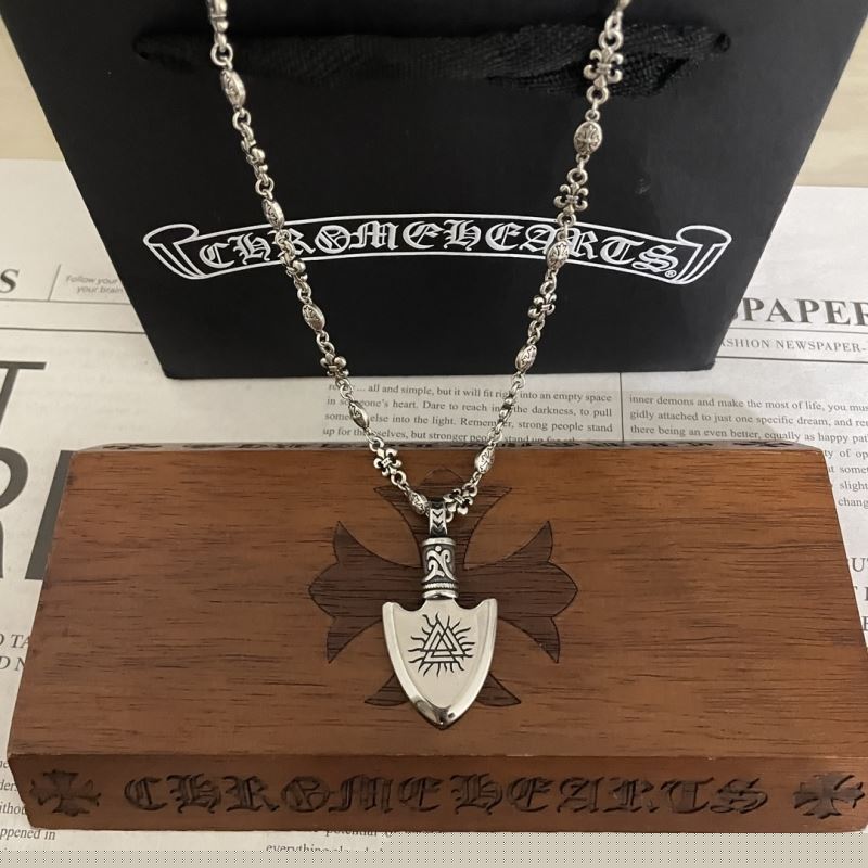 Ch**me He**ts necklaces